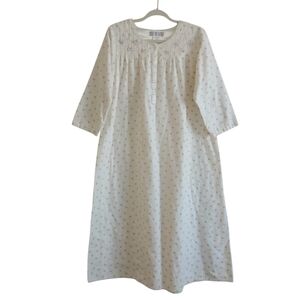 Earth Angels Long Flannel Nightgown Women's L Cream Embroidered Lace Trim Floral